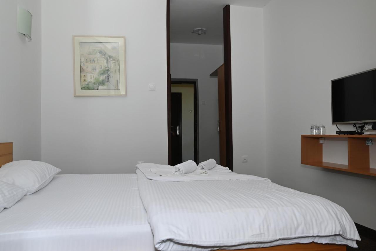 Jazina Hotel Требинє Екстер'єр фото