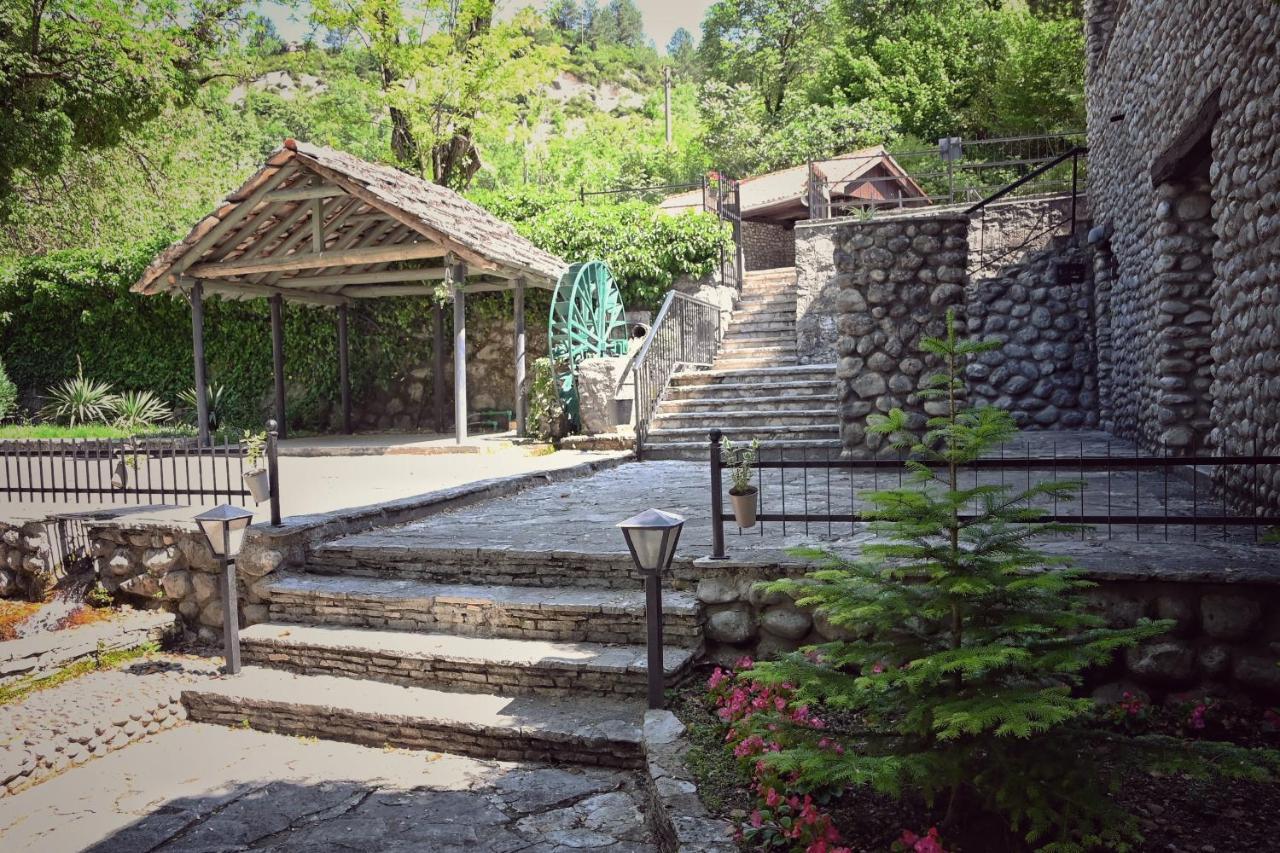 Jazina Hotel Требинє Екстер'єр фото