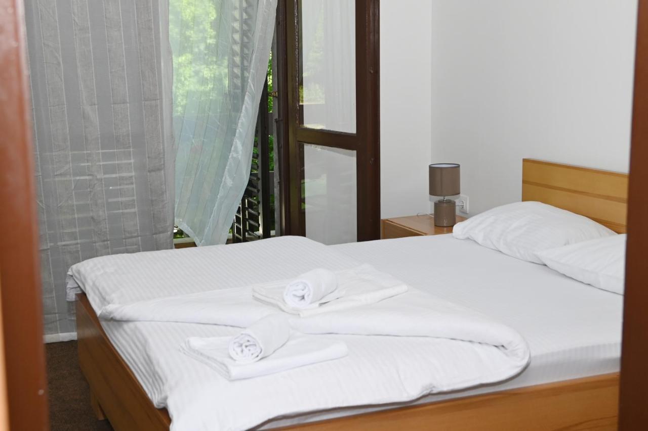 Jazina Hotel Требинє Екстер'єр фото