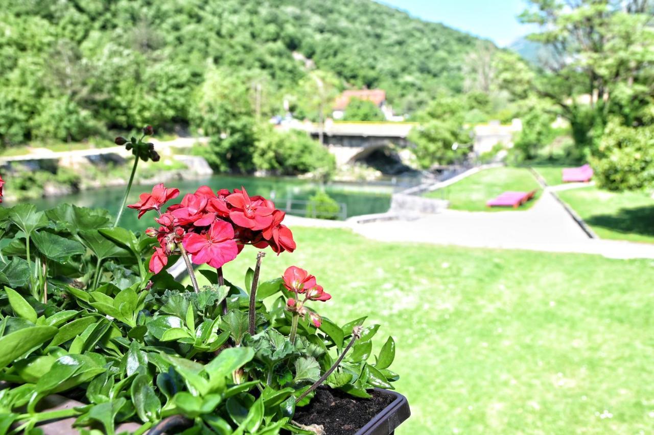 Jazina Hotel Требинє Екстер'єр фото
