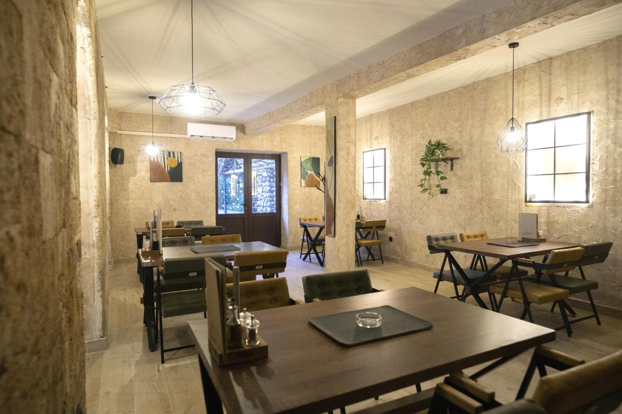 Jazina Hotel Требинє Екстер'єр фото