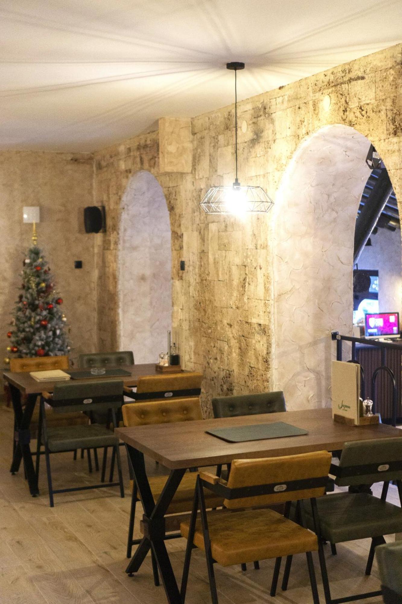 Jazina Hotel Требинє Екстер'єр фото